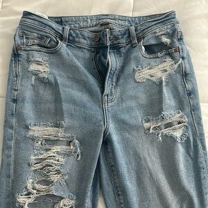 American Eagle Stretch Mom Jeans